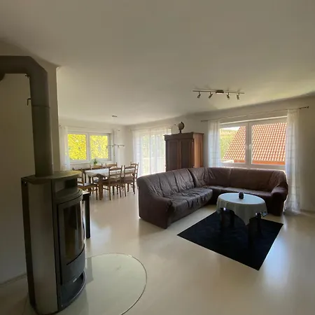 Quiet 2 Balcony Desk 15 Min To Ramstein